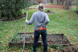 Κηπουρική Για Άτομα Με Πρόβλημα Στη Μέση