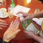 Προϊόντα που βρίσκουμε στο σπίτι και μπορούν να χρησιμοποιηθούν ως απολυμαντικά για τον Κορονοϊό COVID-19 - Αλήθειες και Μύθοι